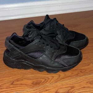 Nike Huarache DD1068-002